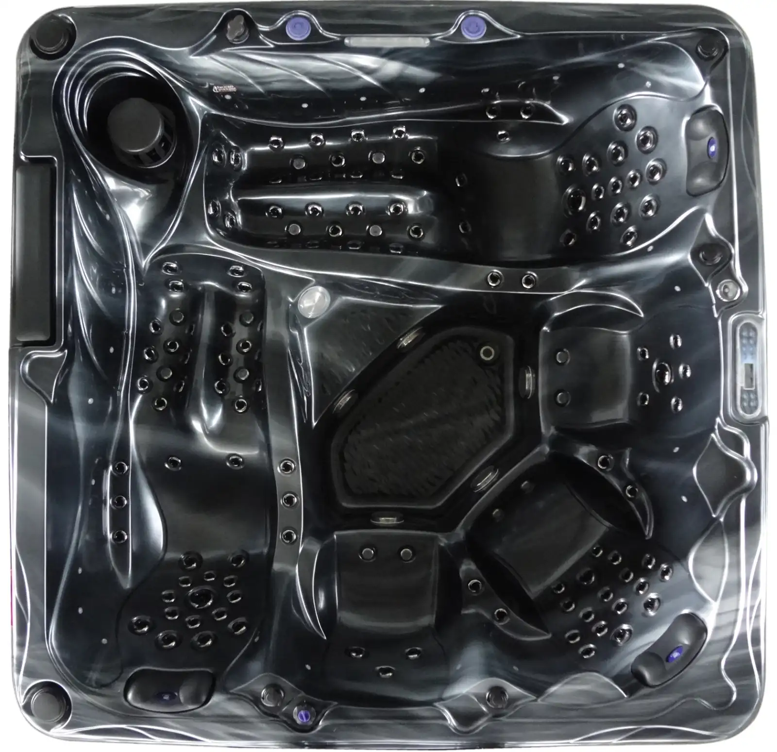 Cadă cu hidromasaj New Maximus DELUXE are un design pătrat, cu un finisaj acrilic de culoare neagră, dotată cu mai multe locuri pentru 4-5 persoane, având jeturi de hidromasaj distribuite uniform pe suprafață.