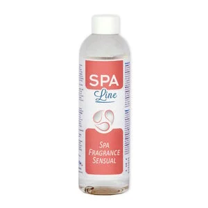 Flacon transparent cu capac alb, eticheta albă și roz, conținând un lichid clar, eticheta indicând "SPA Line" și "Spa Fragrance Sensual".